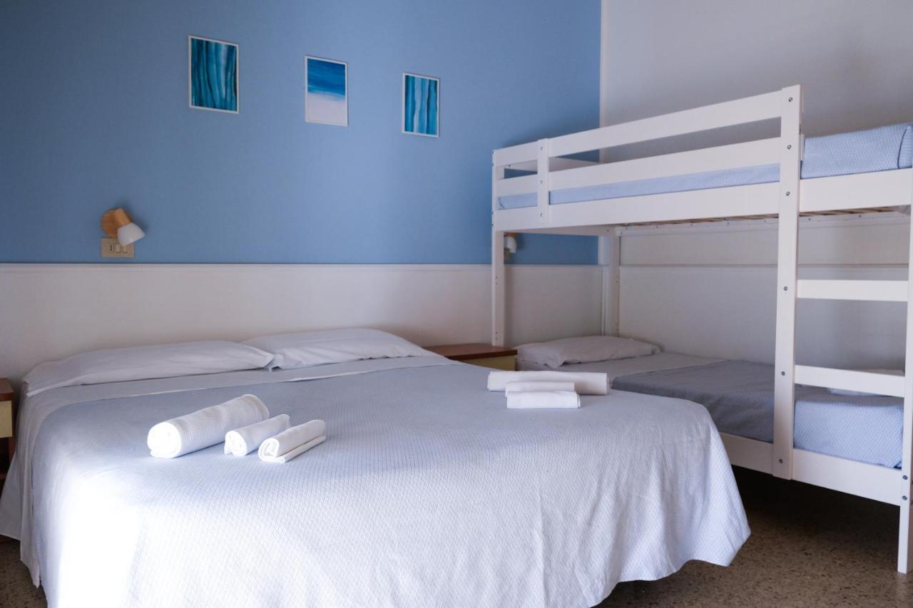 Hotel Vienna Cervia Zewnętrze zdjęcie